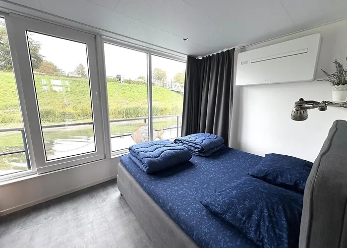 Maasterp - Watervillage 1 *